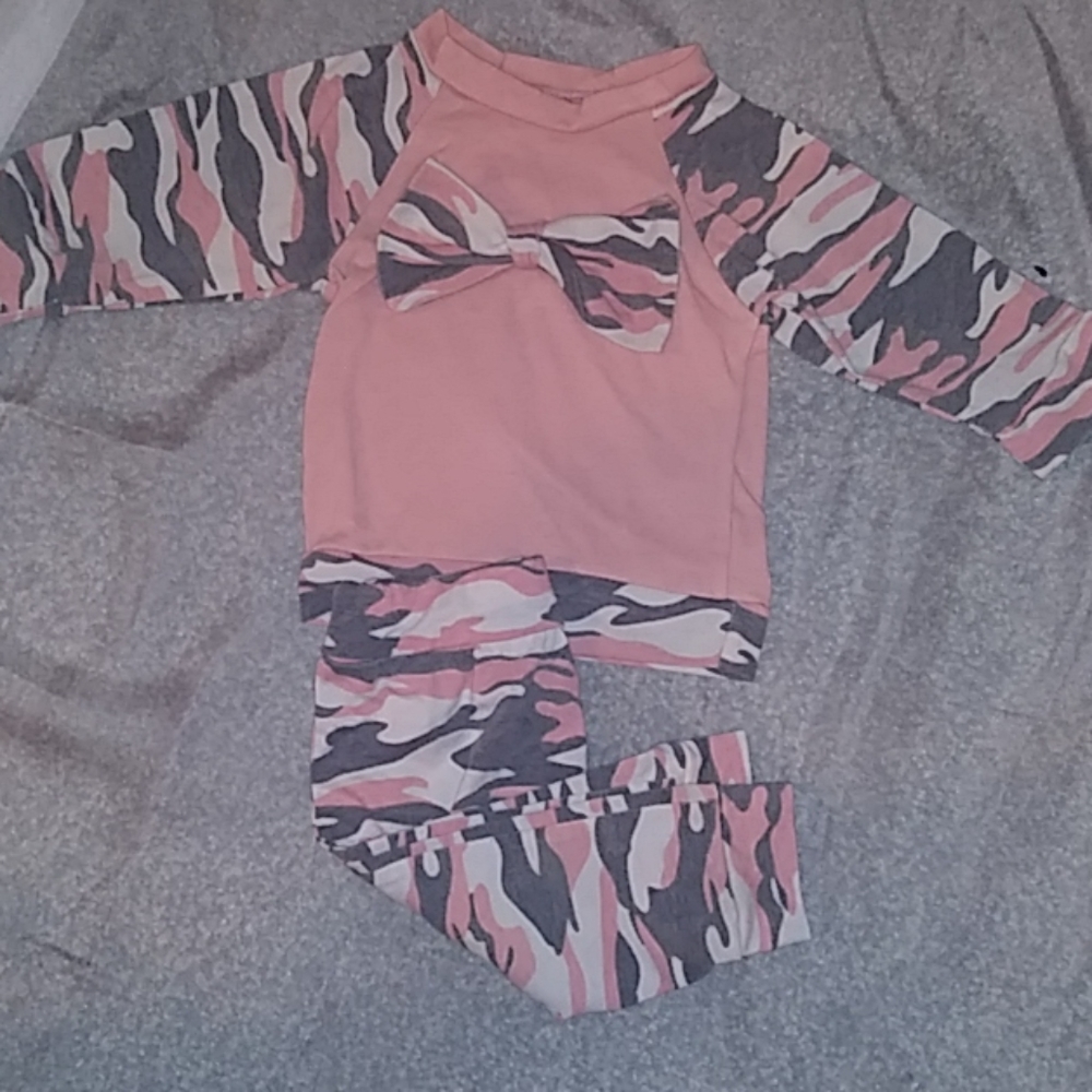 Baby girls army fatigues 2 piece